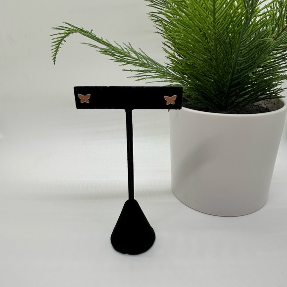 NWOT Kendra Scott Lillia Butterfly 14K Yellow
Gold Plated Stud Earrings - Picture 5 of 14